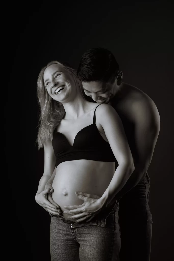 Gravid fotografering med den kommende far